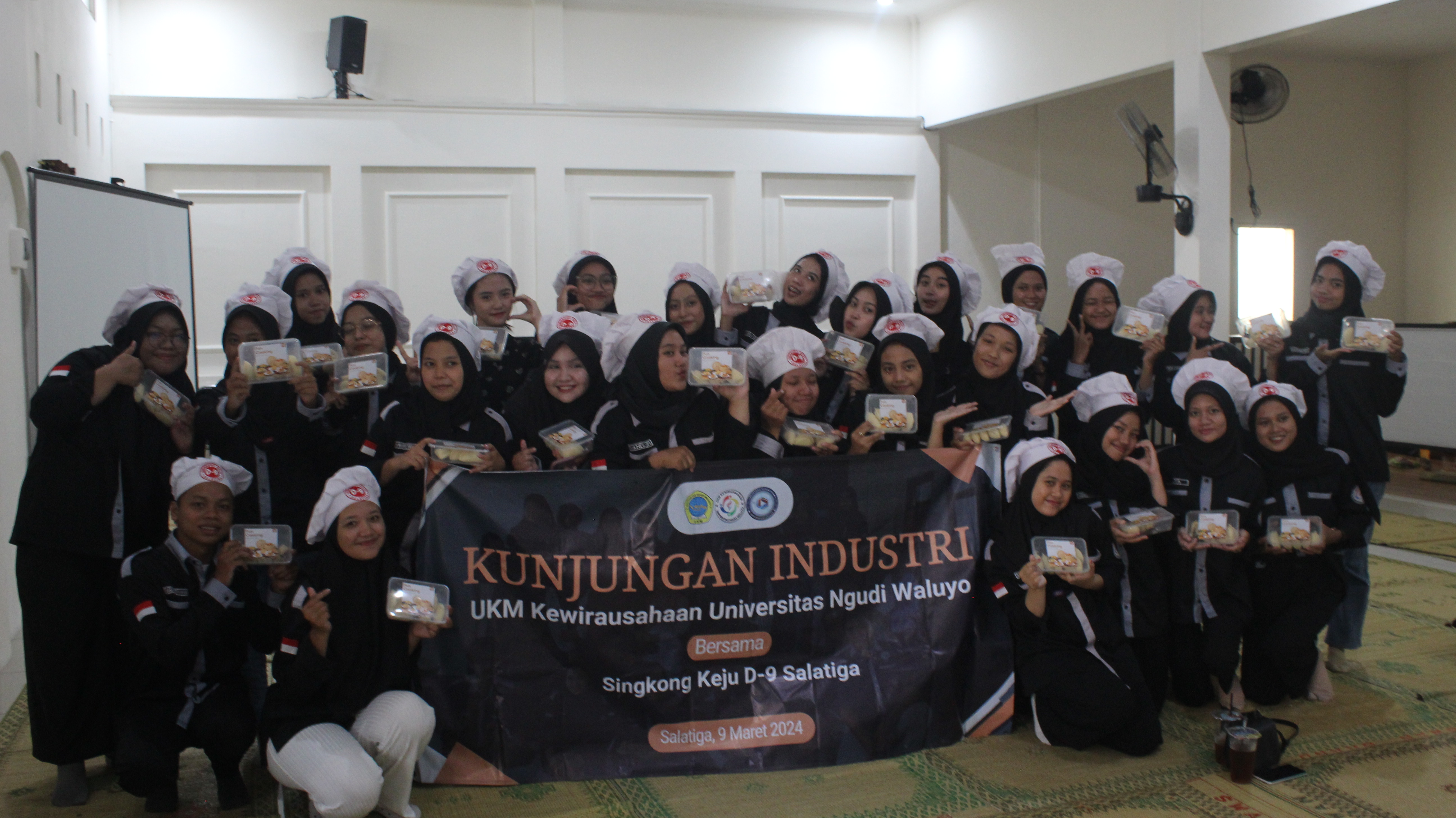 Kunjungan Industri Seru, UKM Terinspirasi Singkong Keju D-9